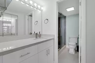 20335 W Country Club Dr, Aventura, FL 33180 - Photo 15