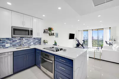20335 W Country Club Drive #2107, Aventura, FL 33180 - Photo 5