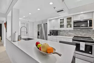 20090 Boca W Dr, Boca Raton, FL 33434 - Photo 19