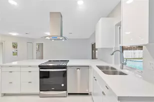 4490 NW 8th St, Coconut Creek, FL 33066 - Photo 3