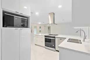 4490 NW 8th St, Coconut Creek, FL 33066 - Photo 7