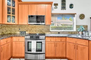 420 NW 188th Terrace, Pembroke Pines, FL 33029 - Photo 9