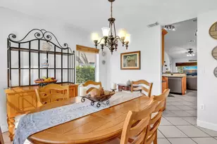 420 NW 188th Terrace, Pembroke Pines, FL 33029 - Photo 9