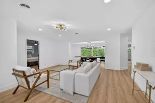 1221 Singer Dr, Singer Island, FL 33404 - Photo 7