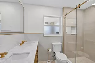 1221 Singer Dr, Singer Island, FL 33404 - Photo 17