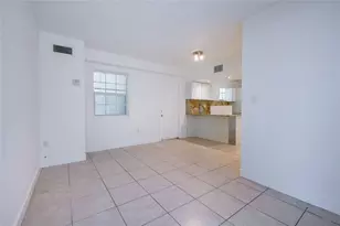 20 NE 169th St, North Miami Beach, FL 33162 - Photo 17