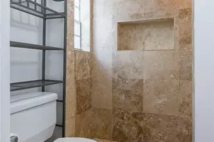 20 NE 169th St, North Miami Beach, FL 33162 - Photo 27