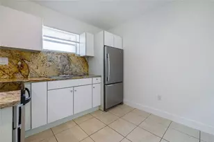 20 NE 169th St, North Miami Beach, FL 33162 - Photo 23