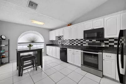 2852 SW Giralda Street, Port Saint Lucie, FL 34953 - Photo 13