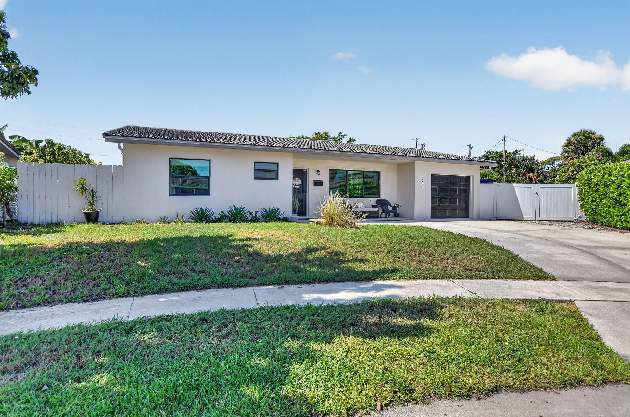 308 SE 2nd St - 308 SE 2nd St, Deerfield Beach, FL 33441 Luxury Property | Jose Angel Pina