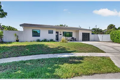 308 SE 2nd Street, Deerfield Beach, FL 33441 - Photo 1