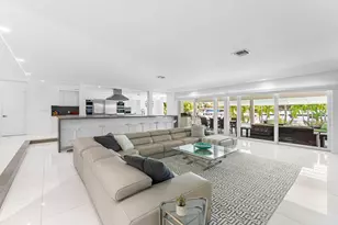 2540 Mercedes Dr, Fort Lauderdale, FL 33316 - Photo 27