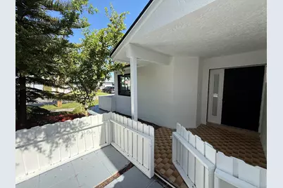 1160 SW 111th Avenue, Pembroke Pines, FL 33025 - Photo 5