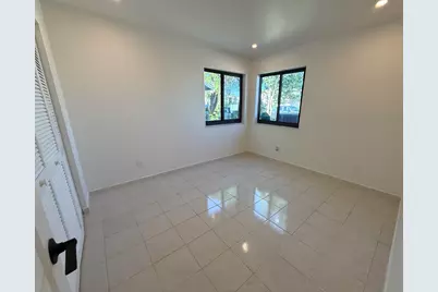 1160 SW 111th Avenue, Pembroke Pines, FL 33025 - Photo 19