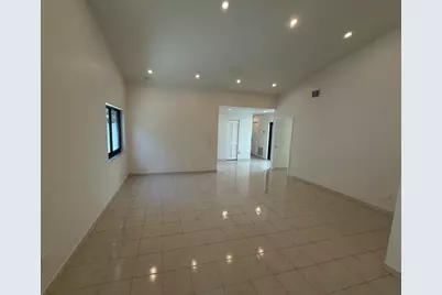 1160 SW 111th Avenue, Pembroke Pines, FL 33025 - Photo 13