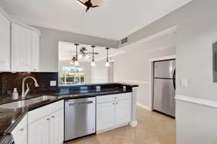2871 N Ocean Blvd N, Boca Raton, FL 33431 - Photo 17