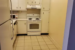 1000 St Charles Pl, Pembroke Pines, FL 33026 - Photo 11