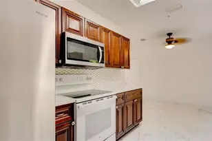 701 SE 1st St, Boynton Beach, FL 33435 - Photo 25