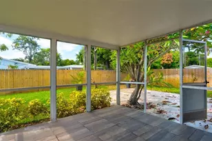 701 SE 1st St, Boynton Beach, FL 33435 - Photo 13