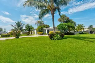 701 SE 1st St, Boynton Beach, FL 33435 - Photo 3