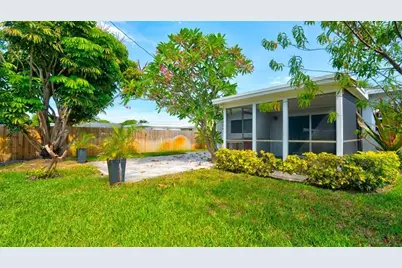 701 SE 1st Street, Boynton Beach, FL 33435 - Photo 9