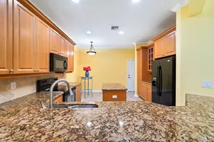 128 W Prive Cir, Delray Beach, FL 33445 - Photo 9