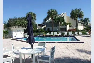1605 Us-1 #V4 203, Jupiter, FL 33477 - Photo 3