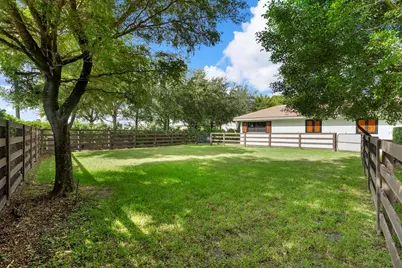 14492 Equestrian Way, Wellington, FL 33414 - Photo 43