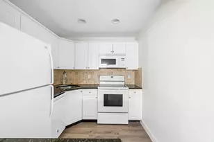 2455 NE 51st St, Fort Lauderdale, FL 33308 - Photo 5