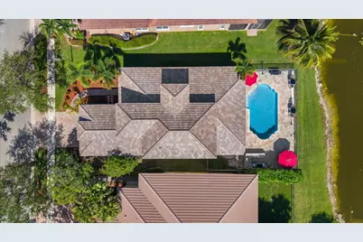 12390 NW 78th Manor, Parkland, FL 33076 - Photo 7