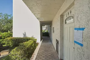 681 S Hollybrook Dr, Pembroke Pines, FL 33025 - Photo 19
