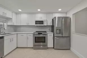 681 S Hollybrook Dr, Pembroke Pines, FL 33025 - Photo 9