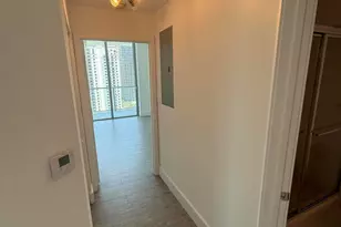 79 SW 12th St, Miami, FL 33130 - Photo 13
