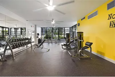 800 Parkview Drive, Hallandale Beach, FL 33009 - Photo 7