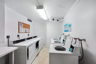 1400 St Charles Pl, Pembroke Pines, FL 33026 - Photo 25