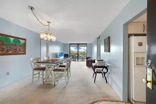 1400 St Charles Pl, Pembroke Pines, FL 33026 - Photo 3