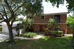1916 Harbourview Dr, Fort Lauderdale, FL 33316 - Photo 5
