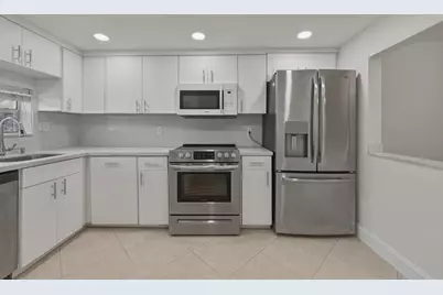 681 S Hollybrook Drive #109, Pembroke Pines, FL 33025 - Photo 9