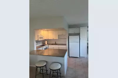 128 Norwich F, West Palm Beach, FL 33417 - Photo 7