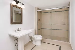 9816 NW 36th St, Sunrise, FL 33351 - Photo 9