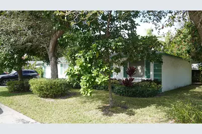 5805 Bosque Lane, West Palm Beach, FL 33415 - Photo 3