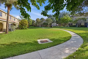 12207 SW 6th St, Pembroke Pines, FL 33025 - Photo 17