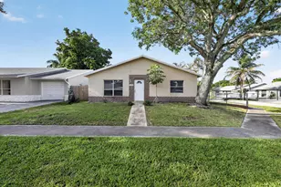 6198 Arcade Ct, Lake Worth, FL 33463 - Photo 1