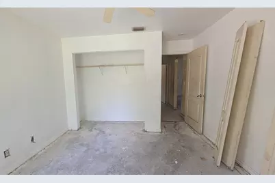 2501 Iroquois Avenue, Fort Pierce, FL 34946 - Photo 11
