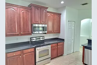 2262 SE Glover Street, Port Saint Lucie, FL 34984 - Photo 9