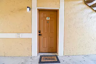 450 Palm Cir W, Pembroke Pines, FL 33025 - Photo 45