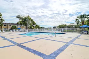 450 Palm Cir W, Pembroke Pines, FL 33025 - Photo 61
