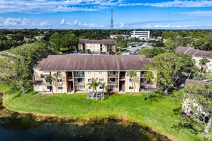 450 Palm Cir W, Pembroke Pines, FL 33025 - Photo 71