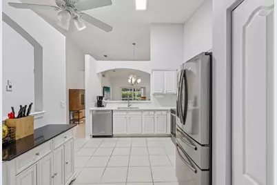 8480 Logia Circle, Boynton Beach, FL 33472 - Photo 19