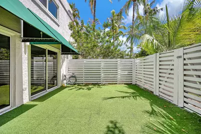 544 NW 98th Avenue, Plantation, FL 33324 - Photo 9